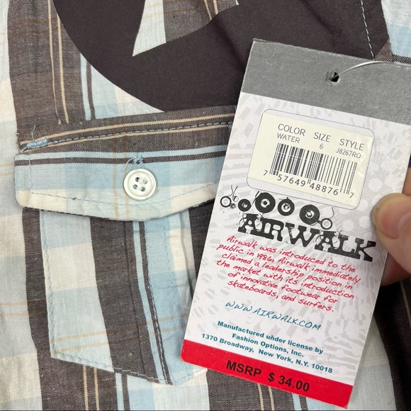 AIRWALK Boys 2 piece outfit - button down shirt & adjustable waste denim shorts - Picture 10 of 16